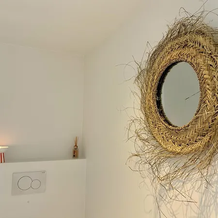 Signature Otisse Apartment
